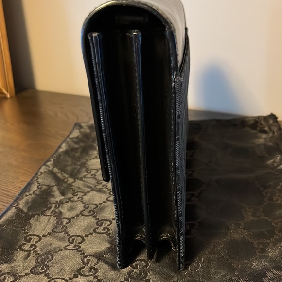 Authentic Gucci Leather & Canvas Clutch Bag with hidden wristlet - Picture 5 of 16